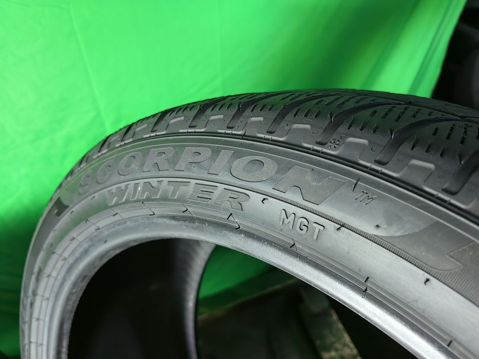 255/40R21 Pirelli 2022 6,5mm stare foarte buna