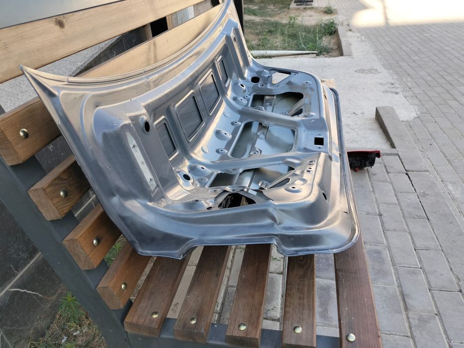 Крышка багажника Киа