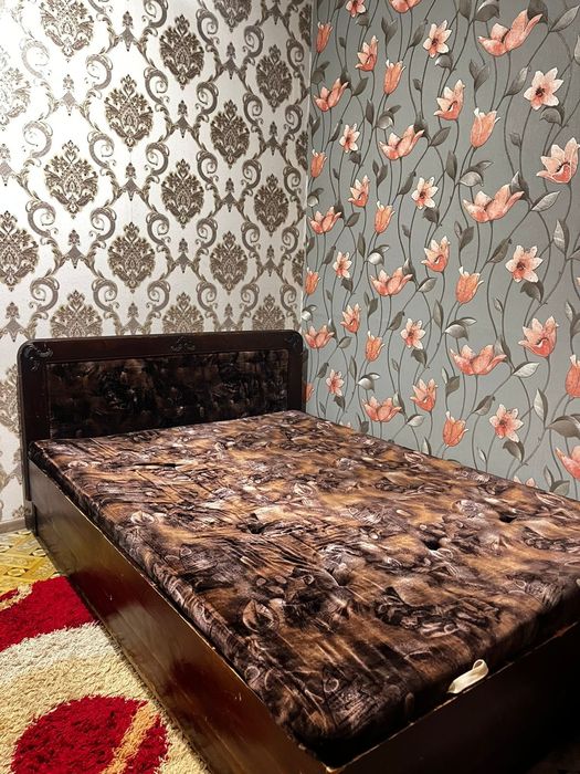 Спальный кровать