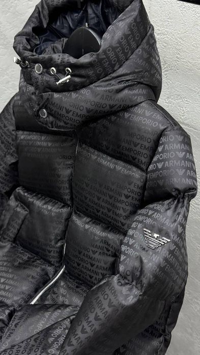 Geacă groasă de iarnă Armani,material impermeabil,calitate luxury,toate mărimile disponibile