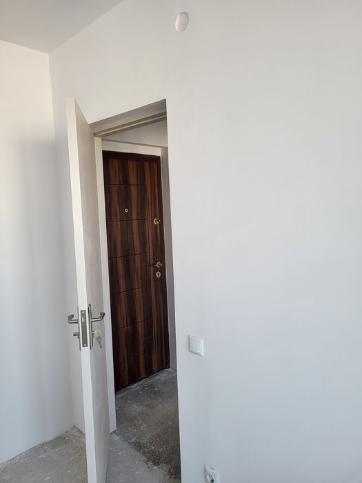 Vând apartament 3 camere Ploiesti