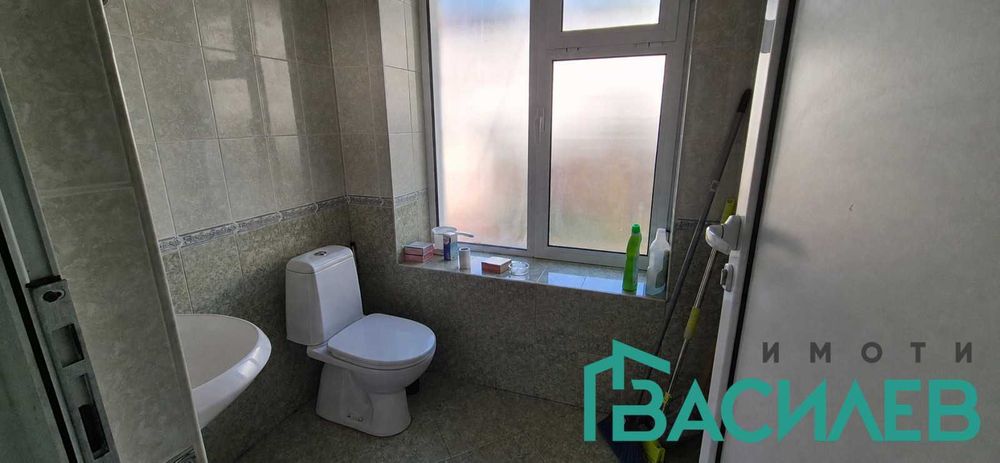 Продава МНОГОСТАЕН град Перник, Изток