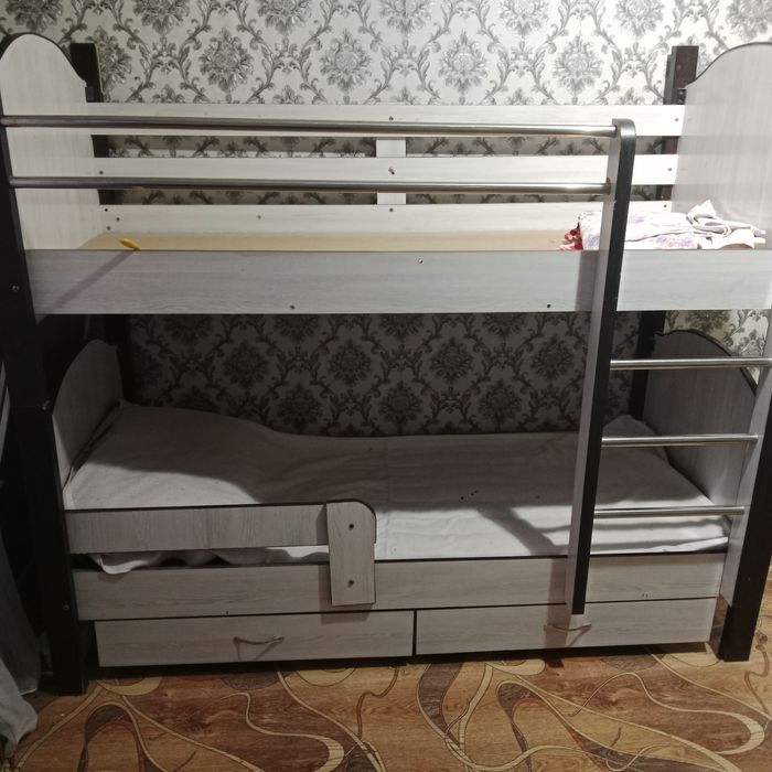 Детская двух-этажная мебель