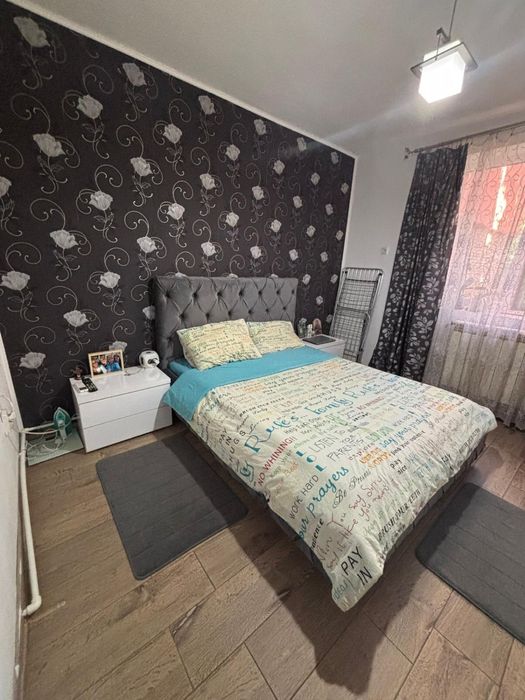 Vând apartament 2 camere, semidecomandat, parter, Stomatologie