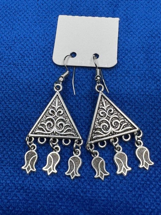 Продаются серьги в этностиле
