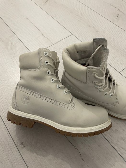 Ghete Timberland cu șireturi