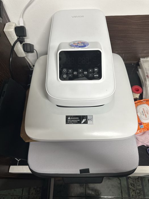 Presă termică automată VEVOR 38 × 38 cm – Deschidere automată – Stare excelentă