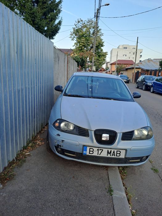 Vand Seat ibiza  1,4 cu gaz