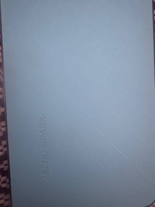 Телефон techno spark 20