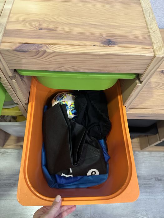 Стеллаж Икеа Труфаст с контейнерами