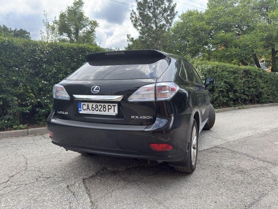 Lexus RX 450h 2011г 196500км