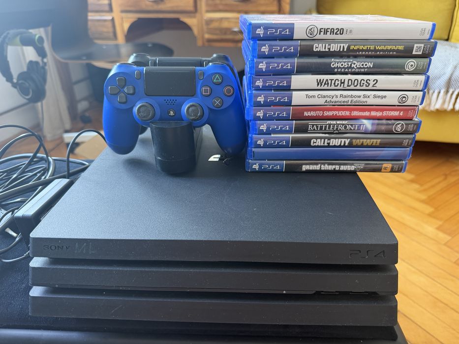 Play station 4 pro  1 TB