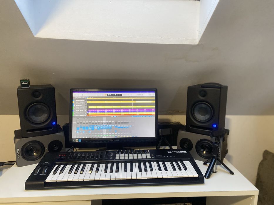 Lectii de instrumente, sala de repetitii, echipament de inchiriat !