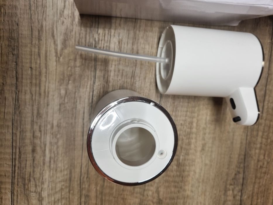 Автоматичен дозатор за течен сапун диспенсър