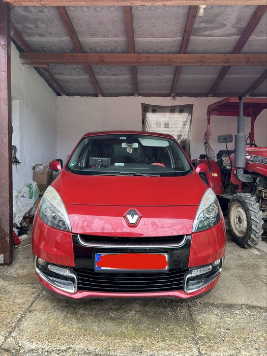 Vând sau schimb Renault Scenic 3, 1.6dCI, 130CP, 2012 cu o mașină pe benzină an 2015+