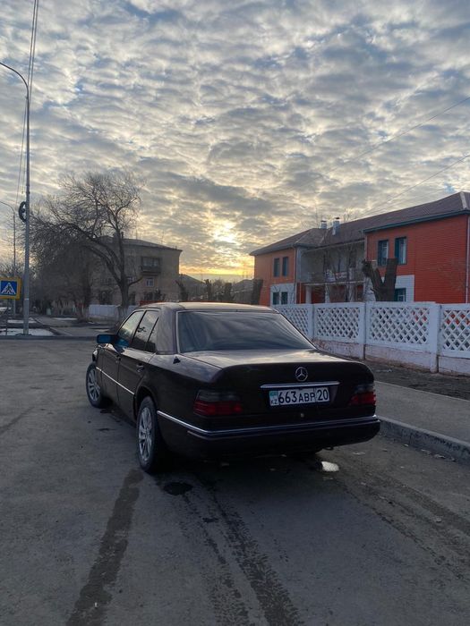 Мерс 124 2,2обем 94г