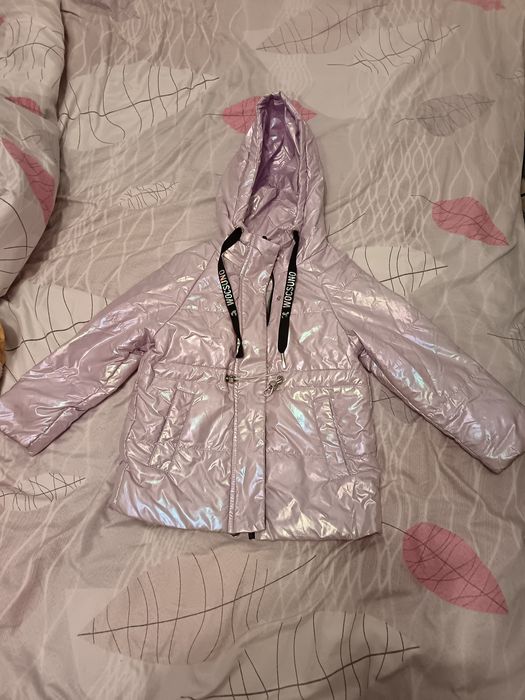 Продам детскую куртку
