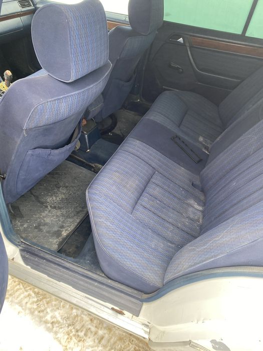 Мерседес 124 м103 3.0