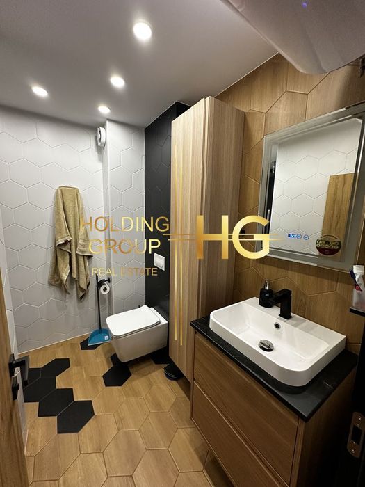 Продава се Двустаен апартамент в к.к. Св.Св. Константин и Елена - 67 кв.м за 3075 €/кв.м - Снимка #8