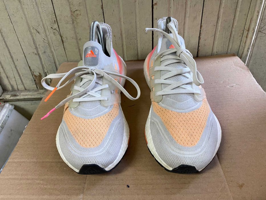 ''Adidas Ultraboost 21''оригинални маратонки 38 номер
