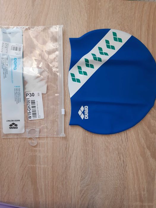 шапки за плуване нови