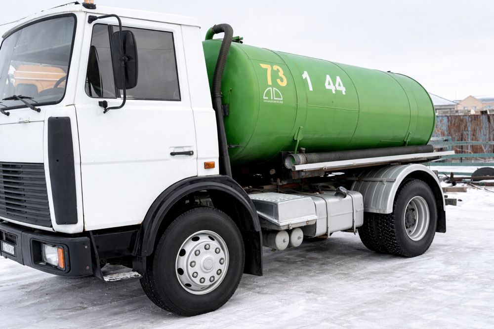 Вакуум қызмет көрсетеді . 8 тонна