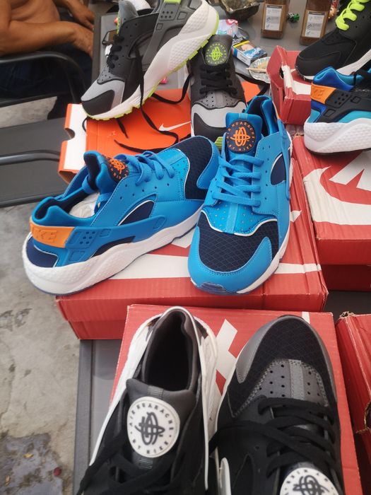 Nike Huarache noi la cutie.