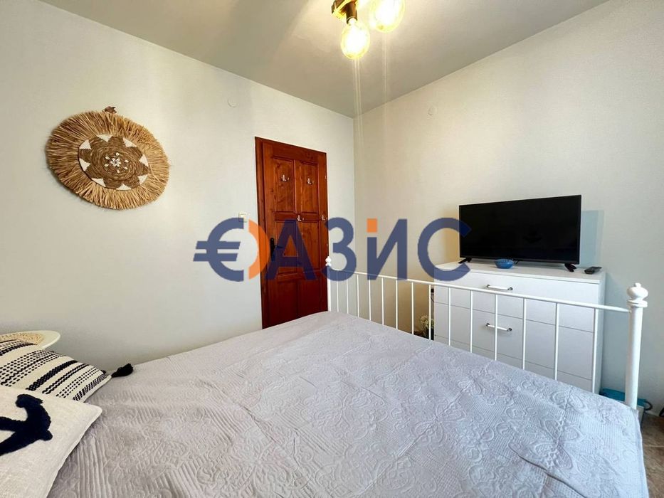Продава се Двустаен апартамент в Созопол - 70 кв.м за 1275 €/кв.м - Снимка #12