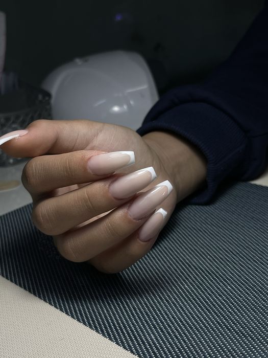 Маникюр  наращивание 5000тг