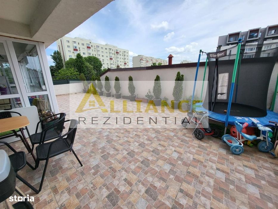 Apartament 3 camere de vanzare