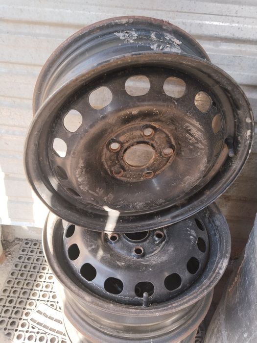 Железный диски Ауди С4