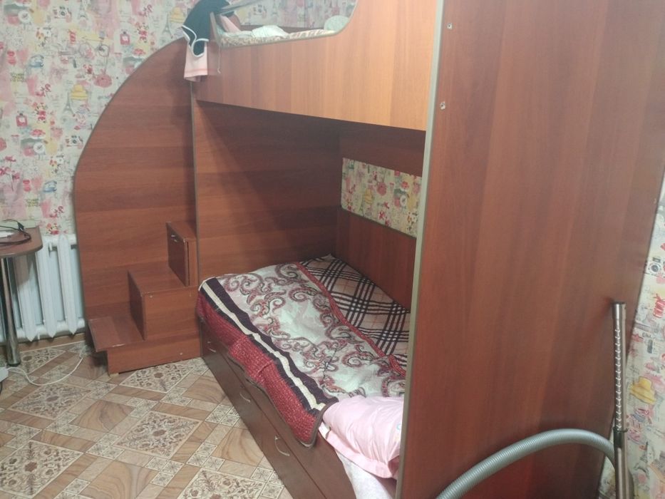 продам спальный гарнитур