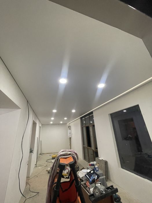 Натяжные потолки