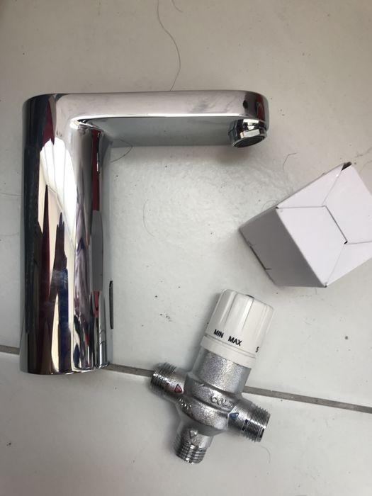 Сенсор краник и кухнияга