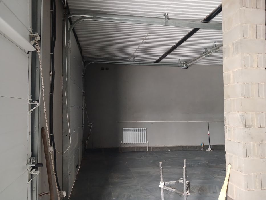 Сдам под СТО помещение