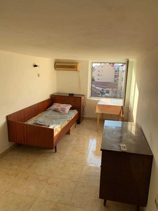 Дава се под наем Двустаен апартамент в Бургас, Възраждане - 40 кв.м за 75 € - Снимка #2