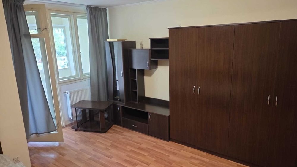 Proprietar inchiriez garsoniera in Drumul taberei - metrou Favorit