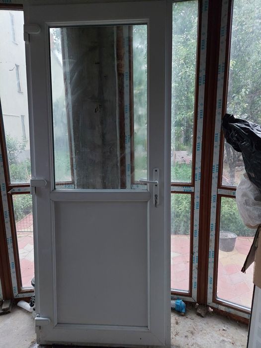 Vand usa de intrare  PVC VEKA