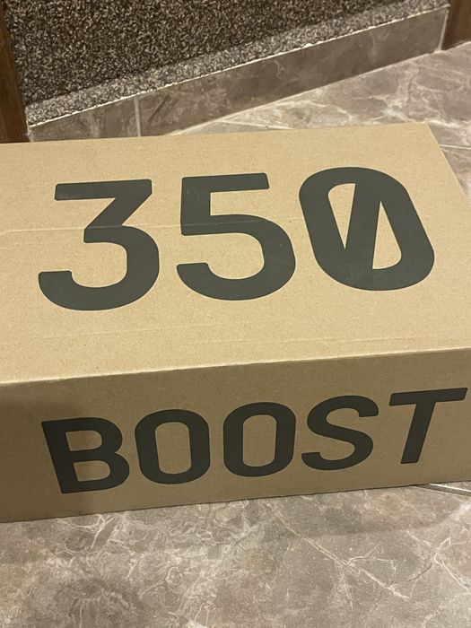 Adidas Yeezy Boost 350 V2 / Мъжки обувки размер - 44 2/3
