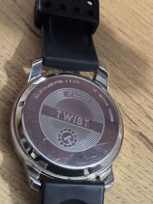 FOSSIL TWIST Часы наручные