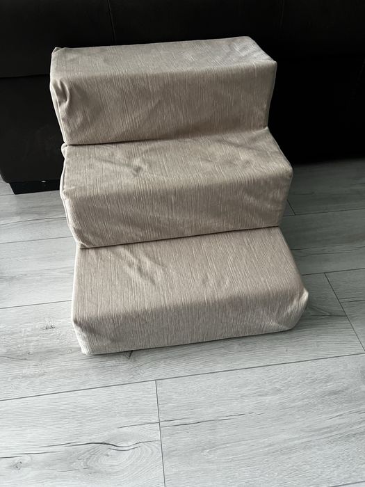 Стълби за домашен любимец