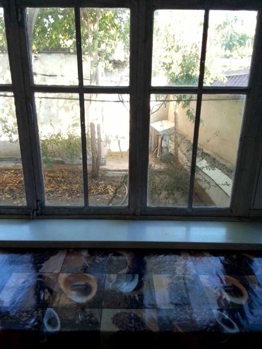 Продам дом в Центре Навои Срочно