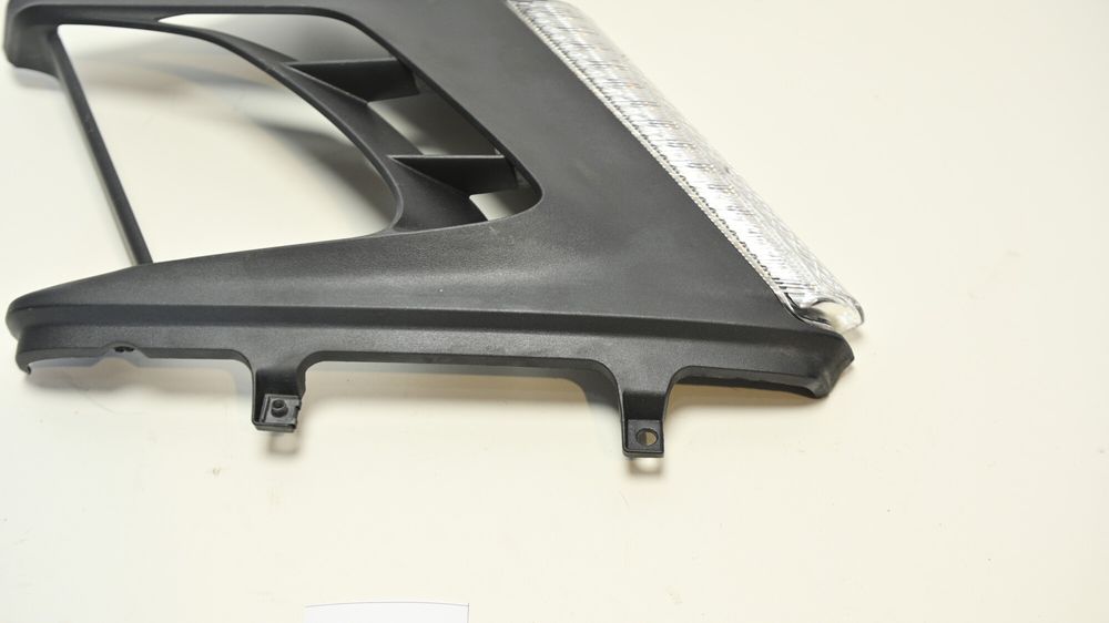 Semnalizare Fata Stanga Cu Carena Ducati Diavel 1200 2010 - 2017