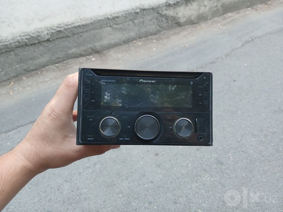 Pioneer 725 avtomashinalar uchun