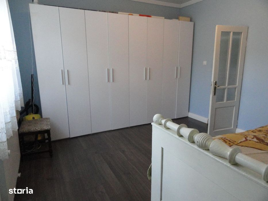 Casa 4 camere din caramida, renovata 2023, zona centrala, mobilata