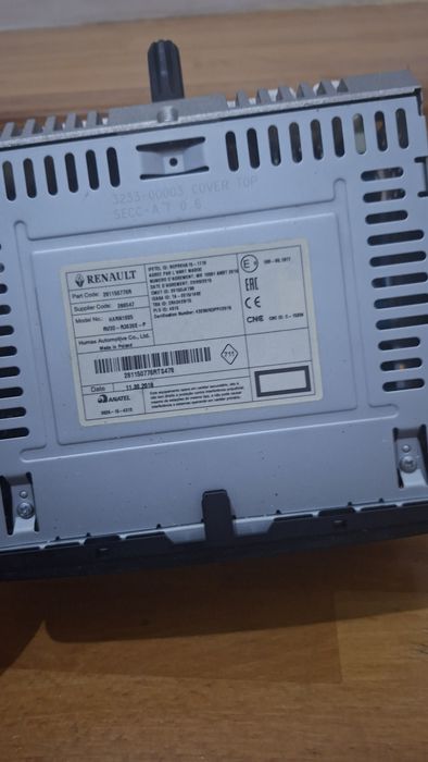 Radio auto Renault &Dacia cu Bluetooth și USB