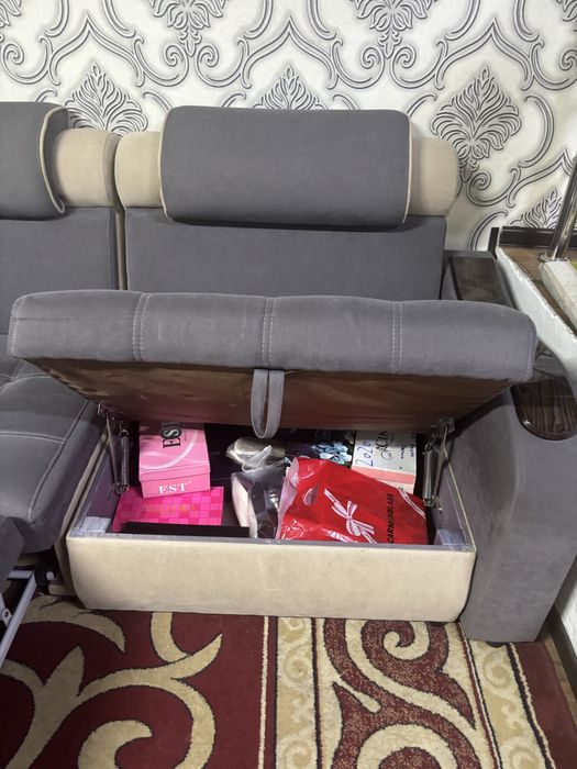 4 метровый диван