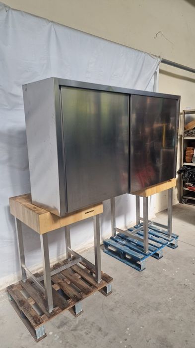 Продавам немски шкаф/рафт за стена от неръждаема стомана