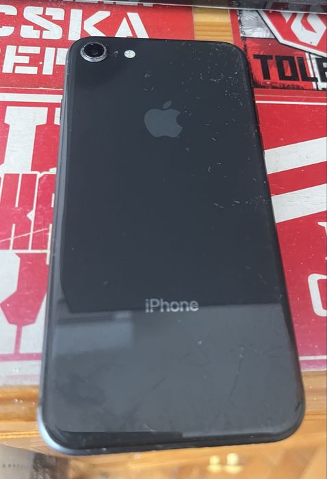 Iphone 8   64GB