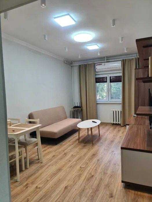 Сдаётся уютная квартира в отличном районе заезжай сегодня!Метро Новза!